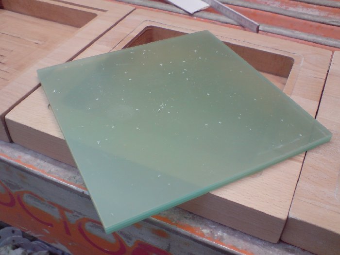 DSC00079.JPG (264.24 KiB) 16014 mal betrachtet Plexiglasplatten nach dem Zurechtschneiden