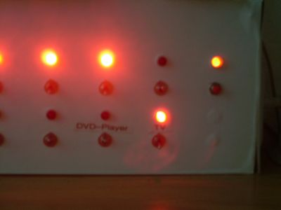 Schaltzentrale<br />die LED ganz rechts Blinkt wenn es geklingelt hat ^^